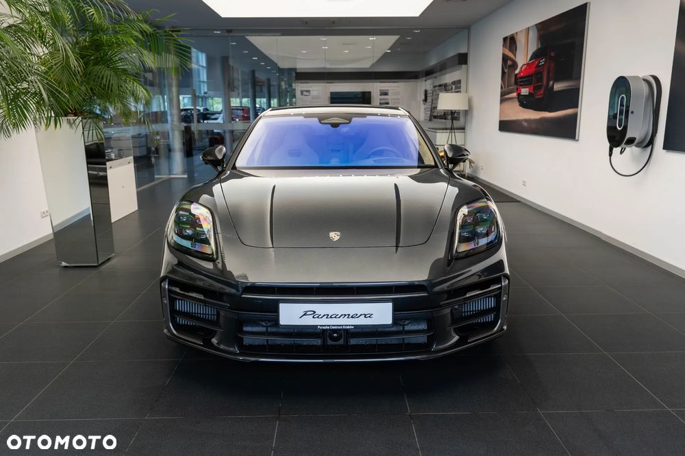 Porsche Panamera Turbo S E-Hybrid PHEV - 5