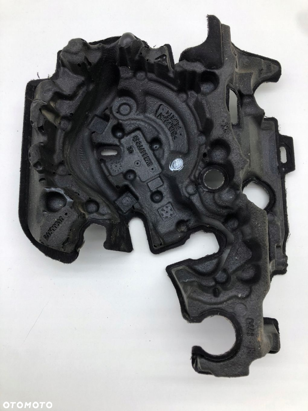 BMW X1 U11 WYGŁUSZENIE IZOLACJA AKUSTYCZNA SILNIKA PRAWA 8477543 - 2