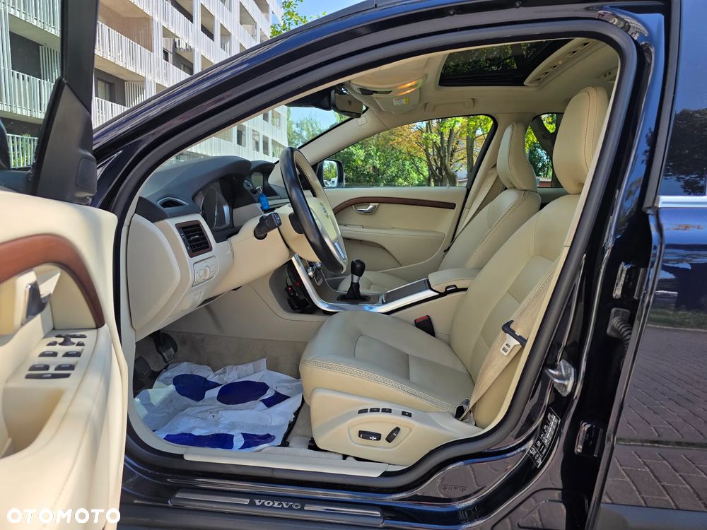 Volvo XC 70 D4 AWD Summum - 4