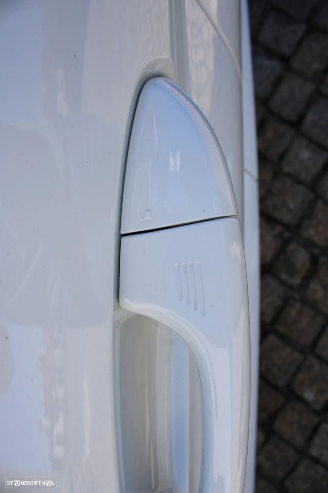 Ford Fiesta 1.0 EcoBoost MHEV ST-Line - 15