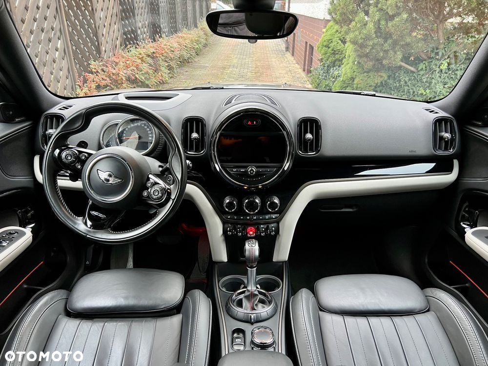 MINI Countryman Cooper SD ALL4 - 11
