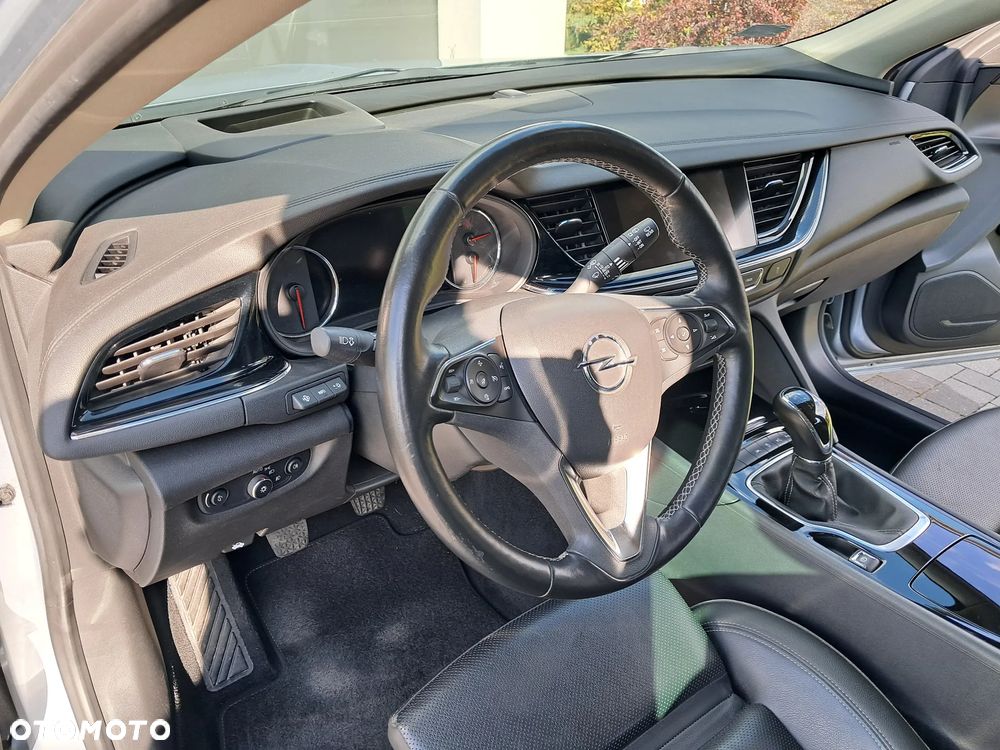 Opel Insignia 2.0 CDTI S&S - 16
