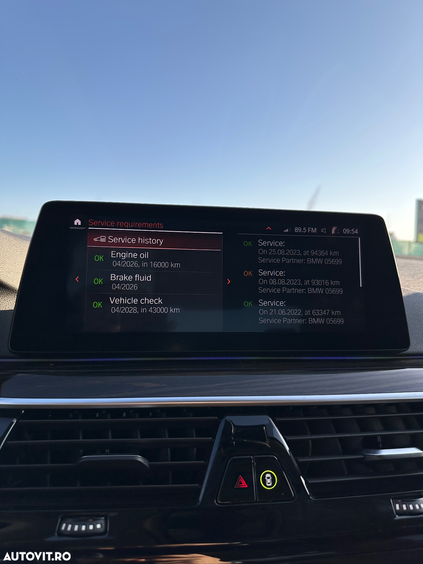 BMW Seria 5 520i Aut. Sport Line - 35