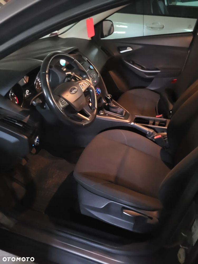 Ford Focus 1.0 EcoBoost 99g Trend Sport - 12