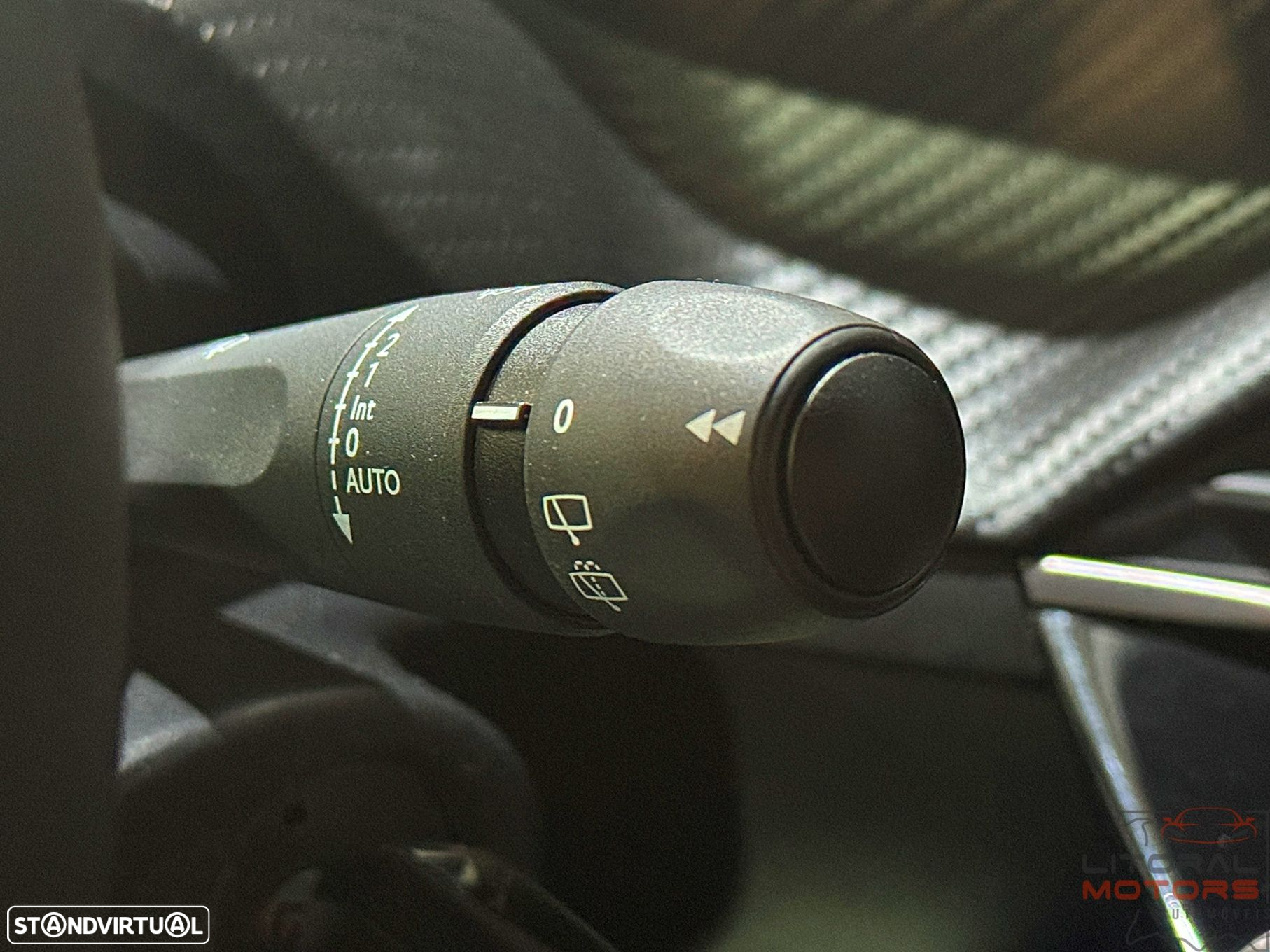 Peugeot 2008 1.2 PureTech Allure Pack - 27