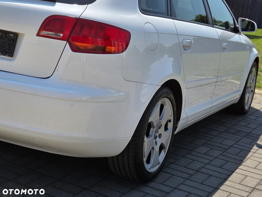 Audi A3 Sportback 1.9 TDI DPF Ambiente - 17