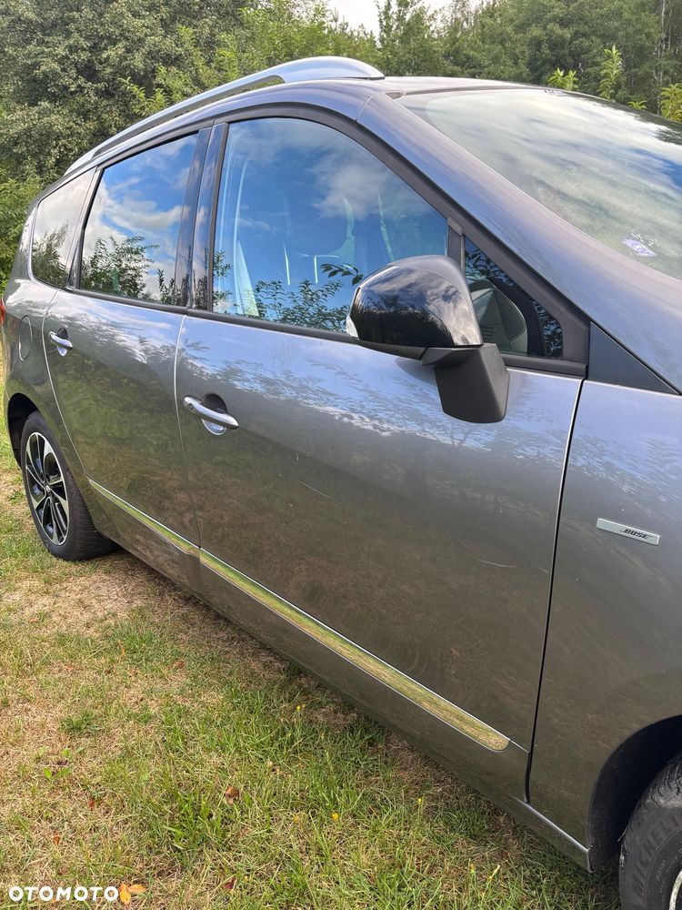 Renault Grand Scenic ENERGY TCe 115 Bose Edition - 11