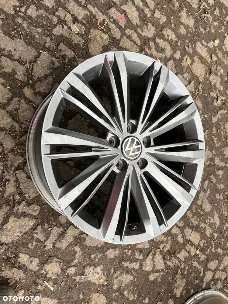 Felga VW Passat B8 8J x 18 ET 44 3G0601025BN - 2