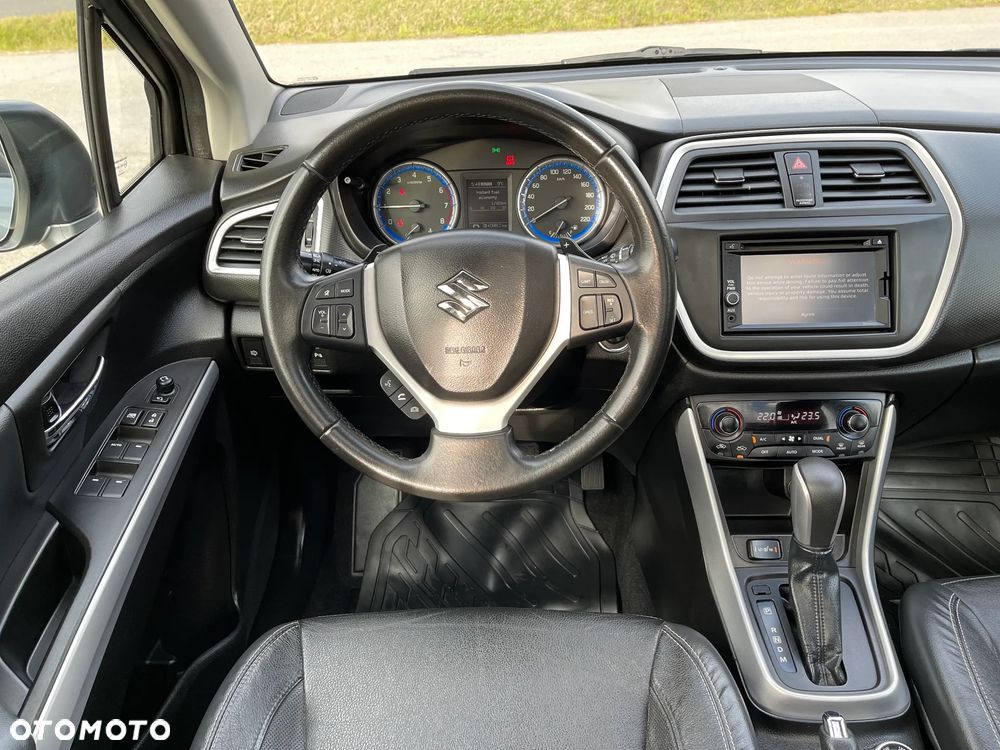 Suzuki SX4 S-Cross 1.6 VVT CVT 4x4 Comfort - 16