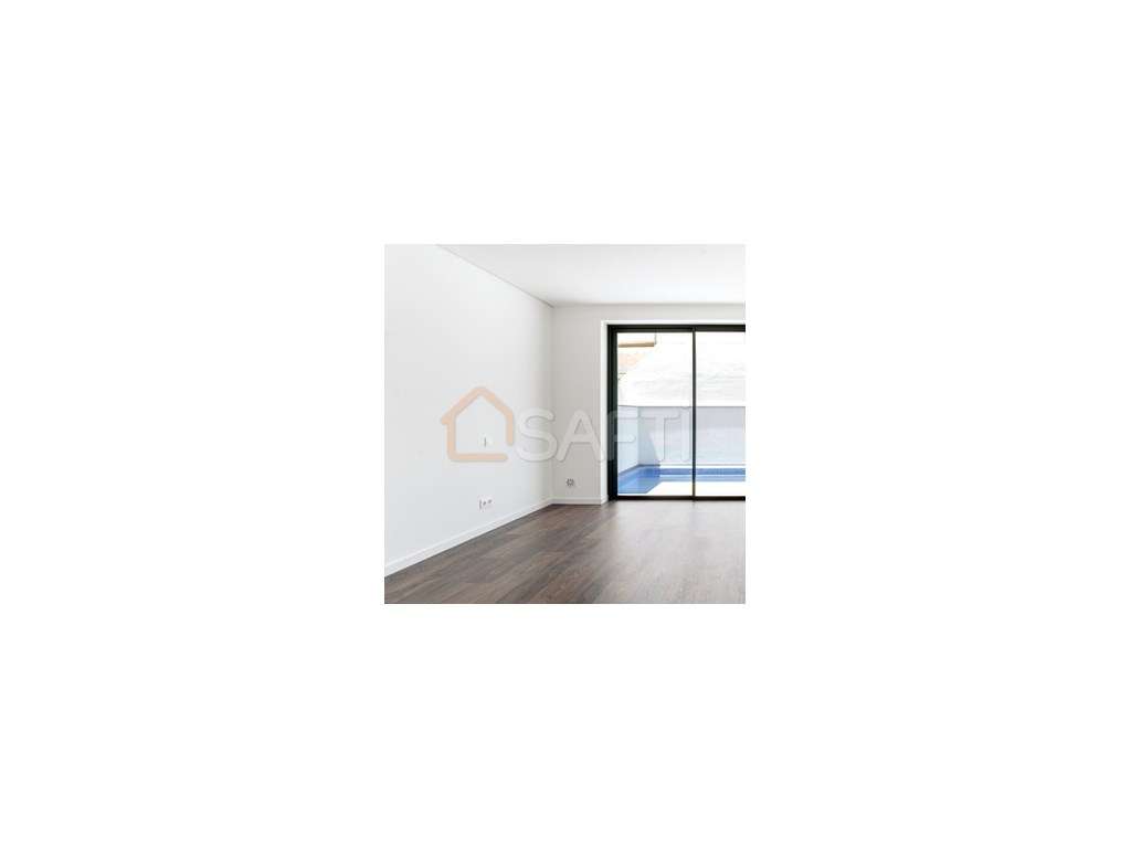 Fuseta / Algarve - Moradia V3 com Piscina privada - Grande imagem: 4/17