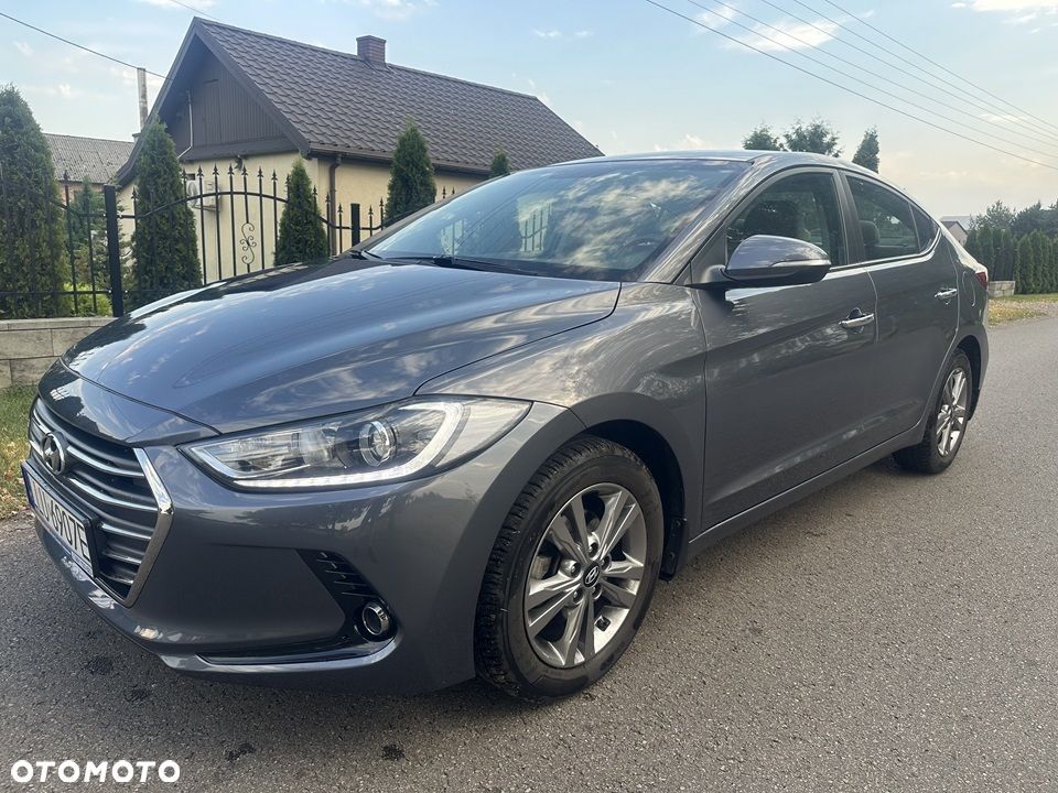 Hyundai Elantra 1.6 Comfort - 3