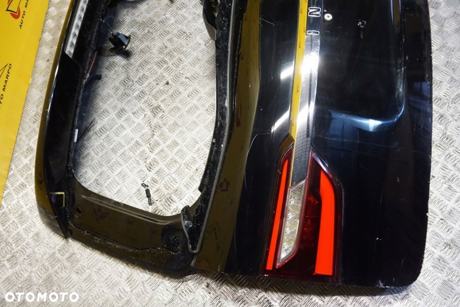 INFINITI QX80 2018 - 2024 Klapa Tylna Bagażnika Spoiler Lampa Tył USA - 6