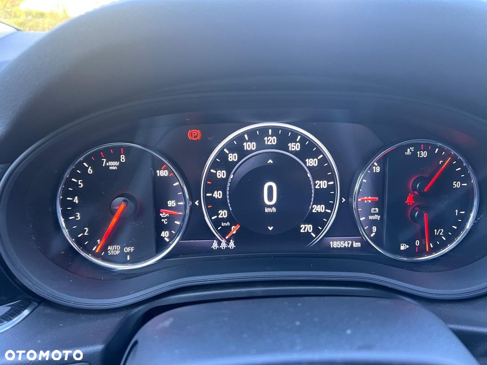 Opel Insignia - 32