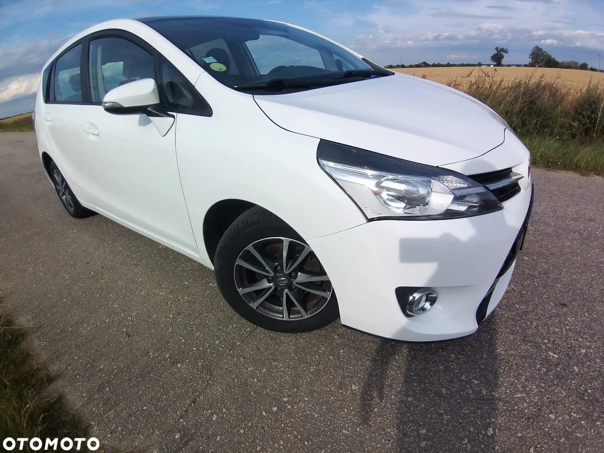 Toyota Verso 2.0 D-4D Premium - 2