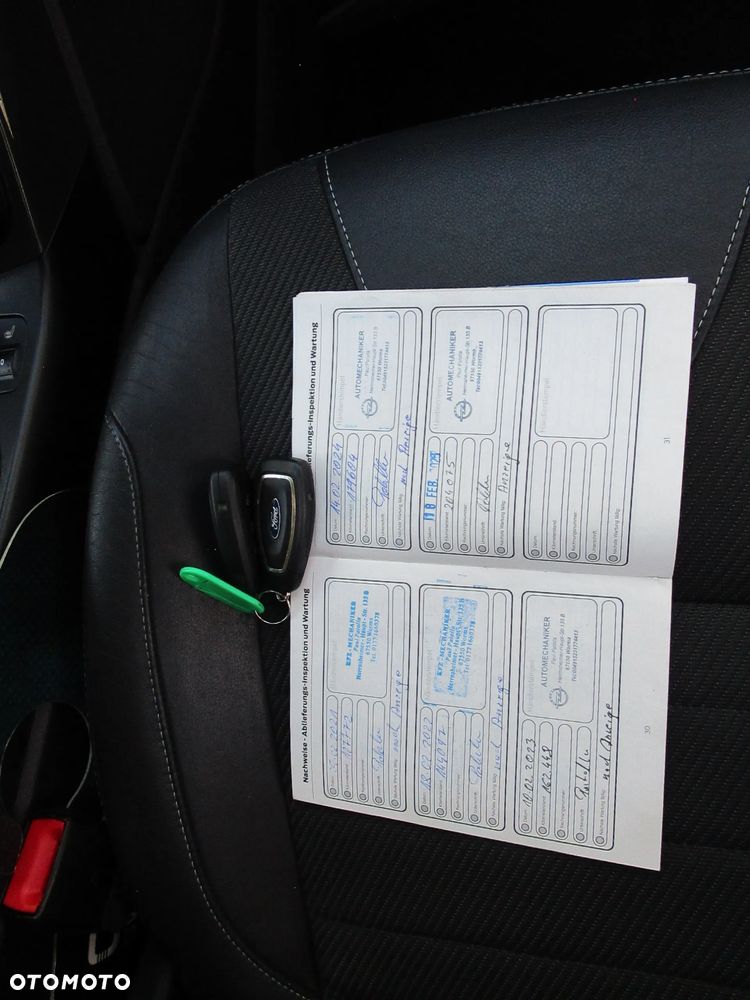 Ford Kuga 2.0 TDCi 2x4 Business Edition - 28