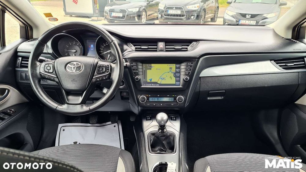 Toyota Avensis - 4
