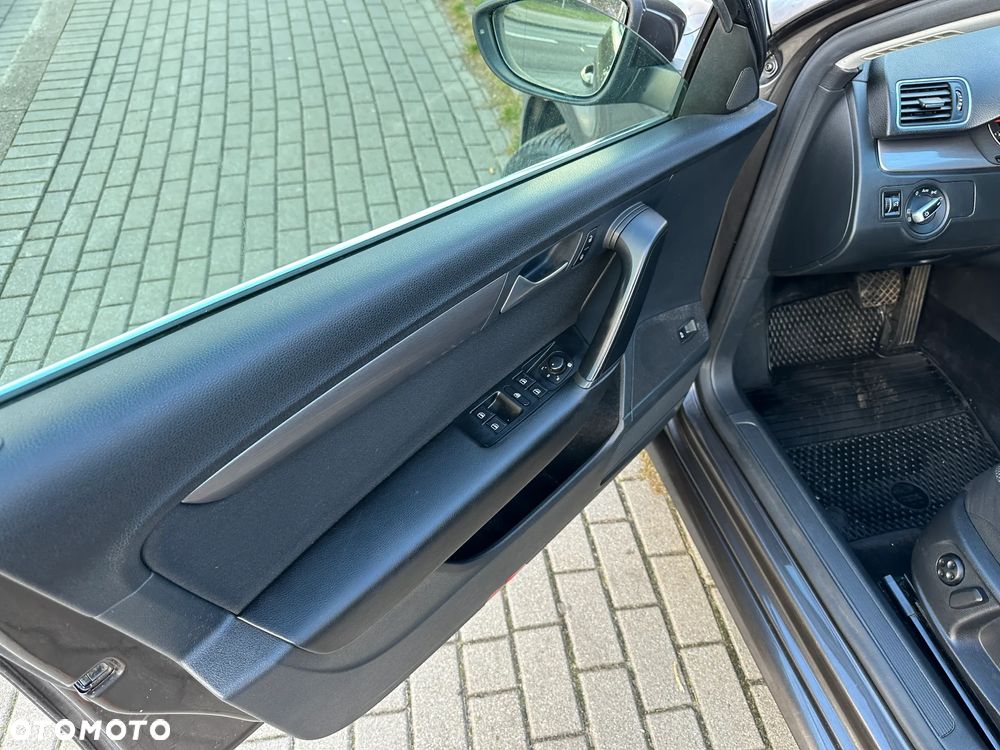Volkswagen Passat 2.0 Blue TDI DSG SCR Comfortline - 14