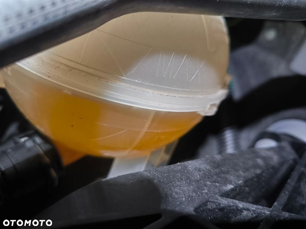 Peugeot 408 1.2 PureTech Allure S&S EAT8 - 7