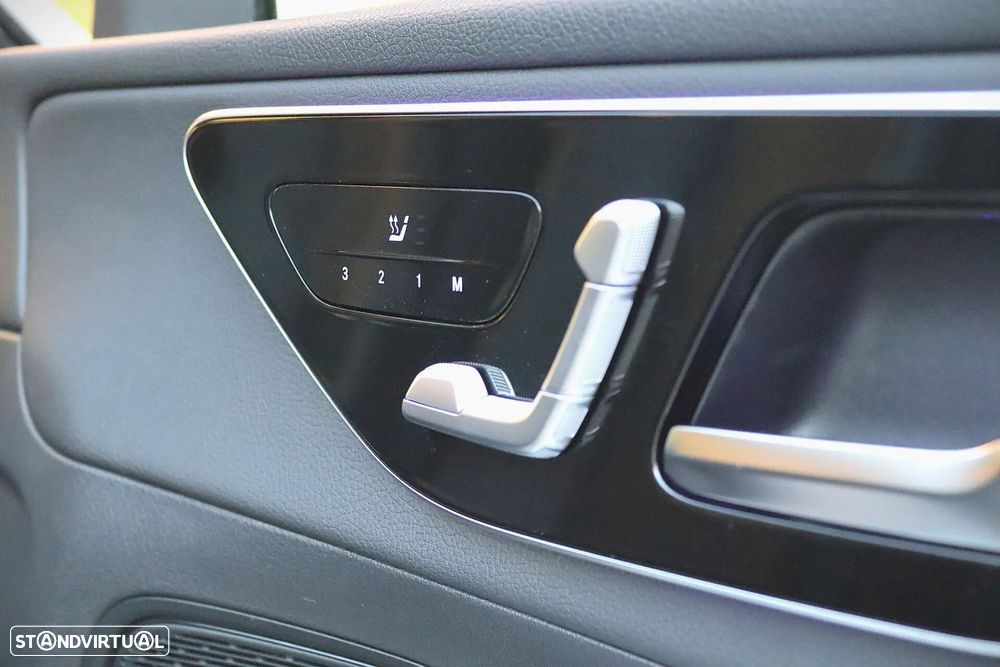 Mercedes-Benz GLC 300 e 4Matic 9G-TRONIC Avantgarde Advanced - 41