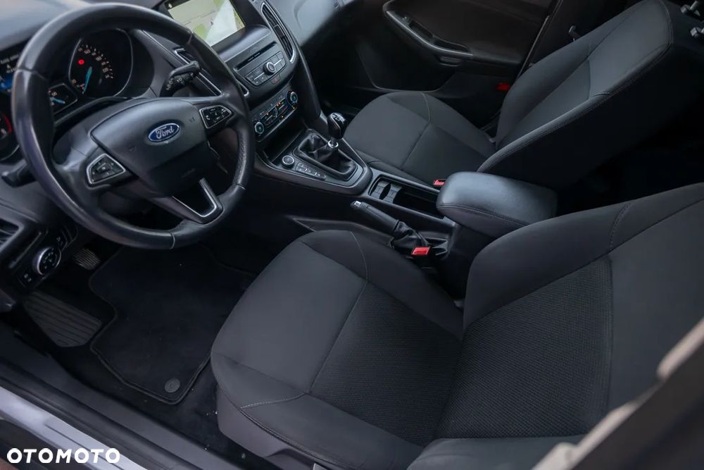 Ford Focus - 15
