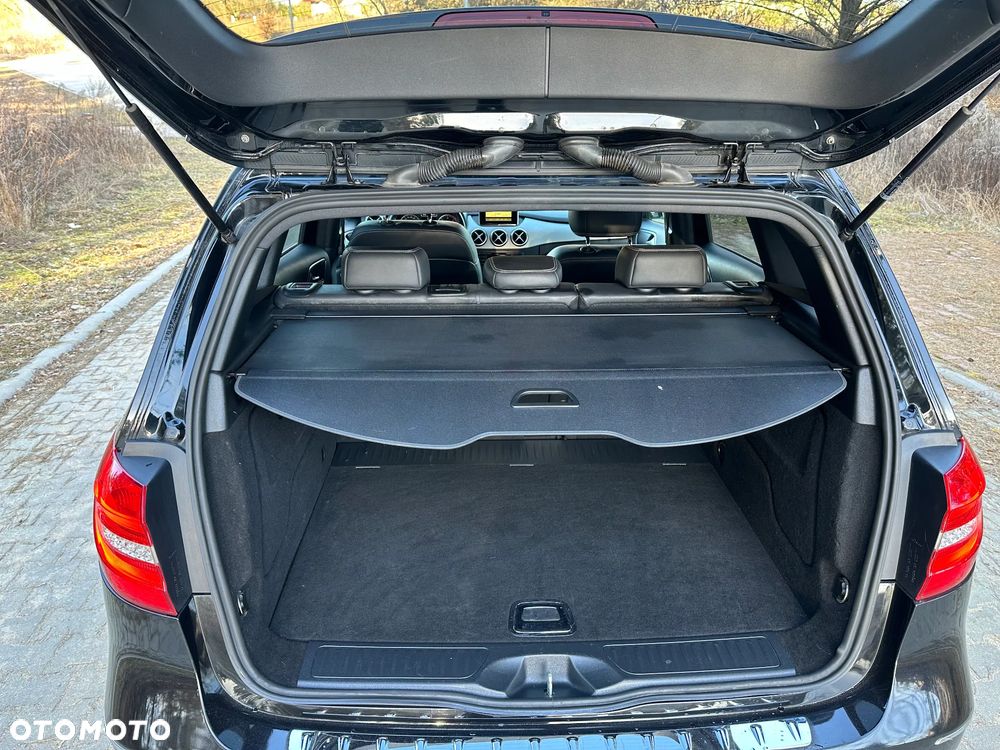 Mercedes-Benz Klasa B 180 CDI (BlueEFFICIENCY) - 17