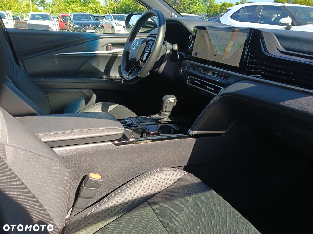 Toyota Camry - 9