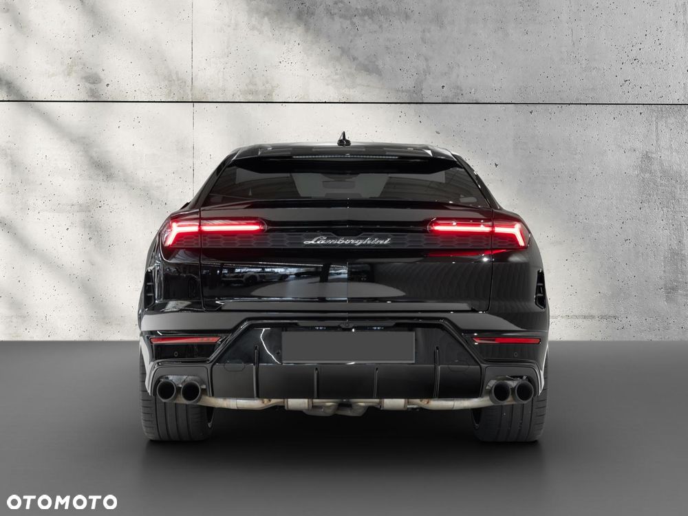 Lamborghini Urus - 5
