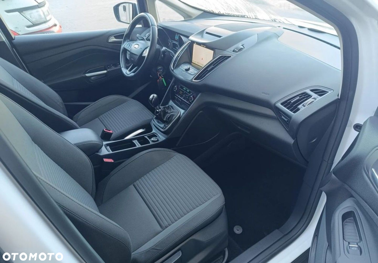 Ford C-MAX - 16