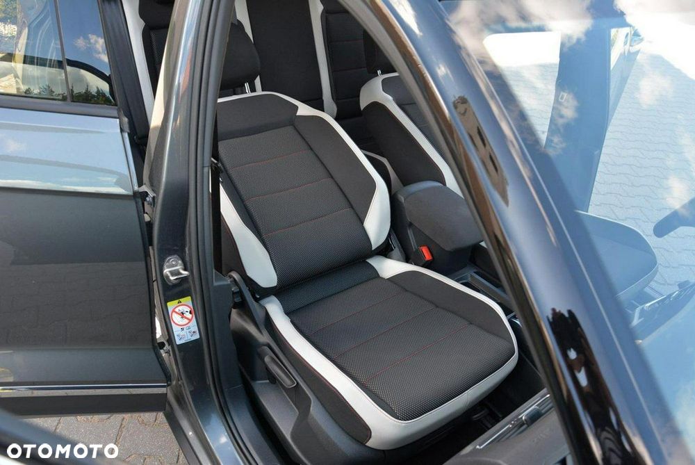 Volkswagen T-Roc 1.5 TSI Style - 21