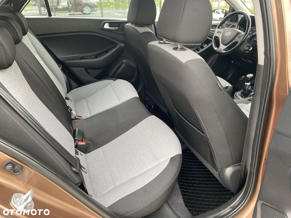 Hyundai i20 - 14