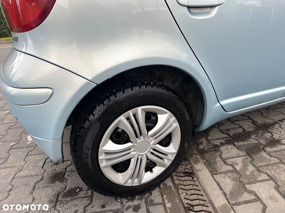 Toyota Yaris 1.3 Edition - 4