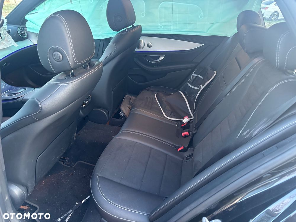 Mercedes-Benz Klasa E 300 AMG - 8