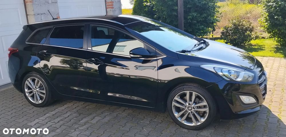 Hyundai i30 1.6 GDI DCT Trend - 4