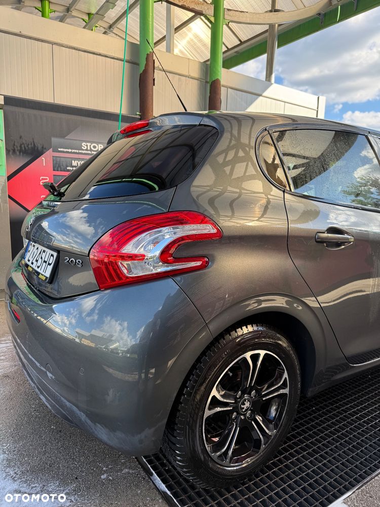 Peugeot 208 1.2 PureTech Style - 5