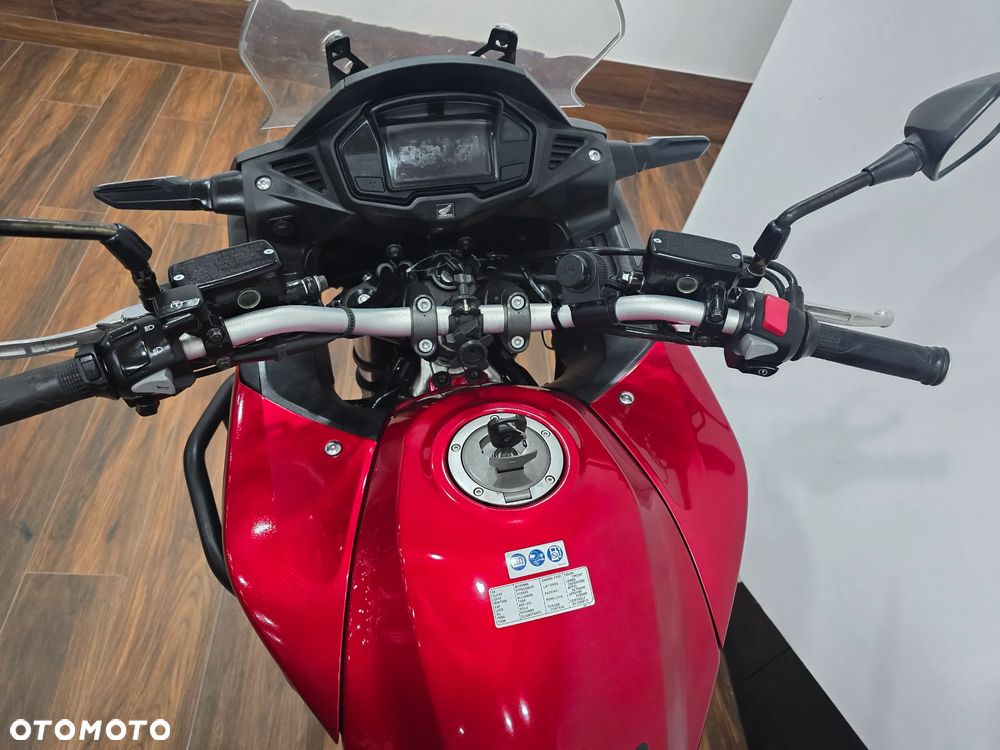 Honda VFR - 9