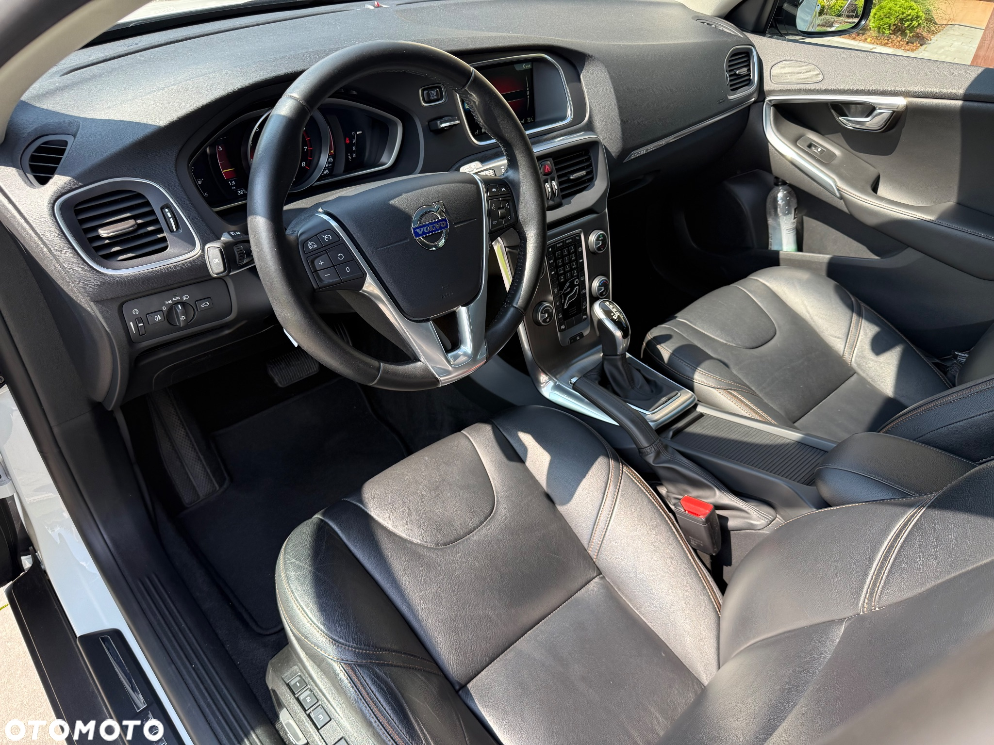 Volvo V40 - 16