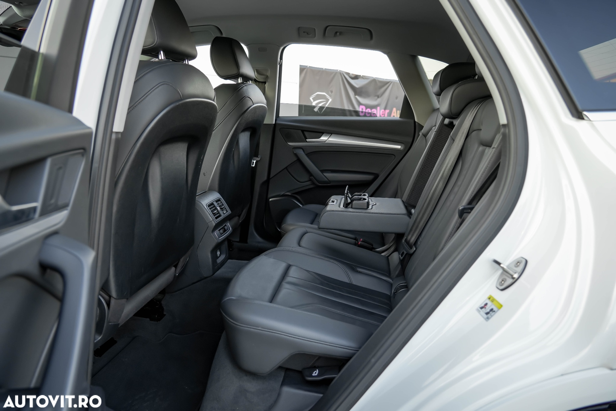 Audi Q5 55 TFSIe quattro S tronic S line - 25