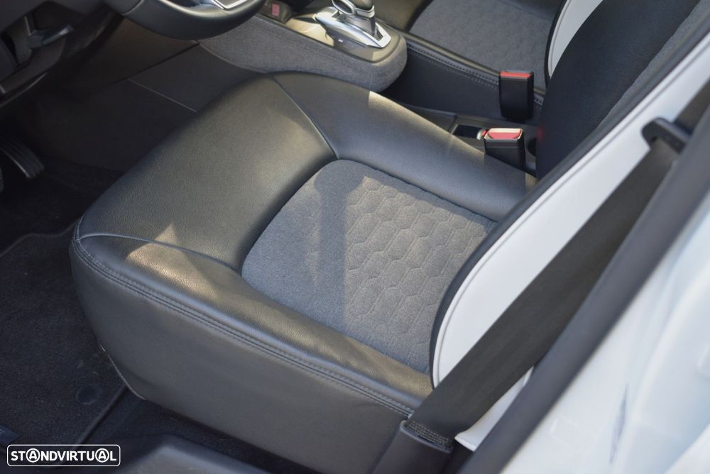 Renault Zoe (c/ Bateria) Limited 50 - 38