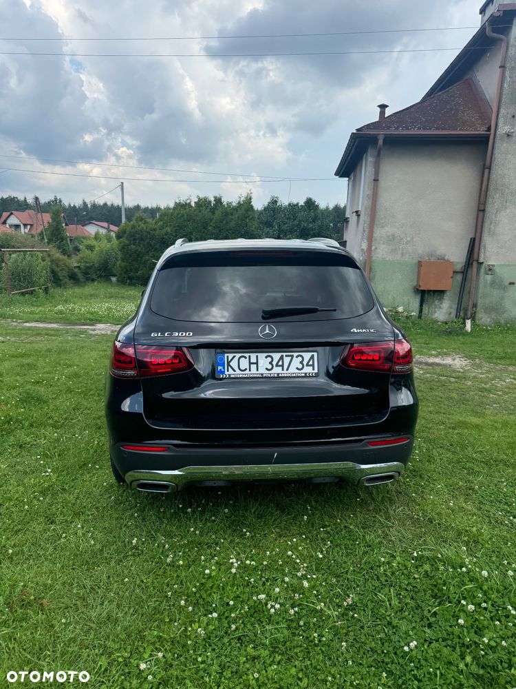Mercedes-Benz GLC 300 d 4-Matic - 4