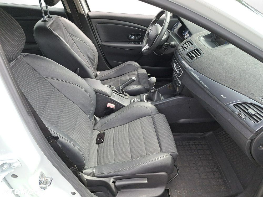 Renault Megane dCi 160 FAP GT - 13