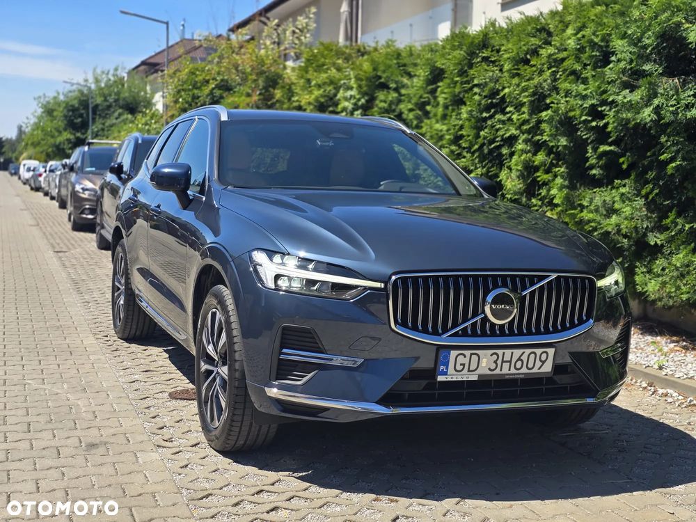 Volvo XC 60 B4 D AWD Plus Bright - 2