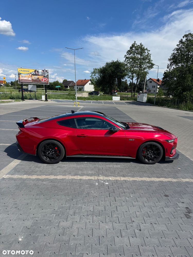 Ford Mustang - 7