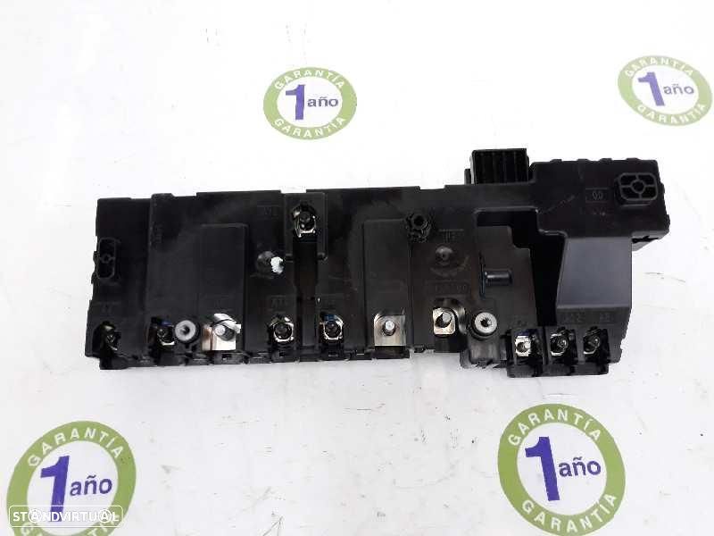 CAIXA DE RELES FUSÍVEIS MERCEDES-BENZ VITO FURGÓN 447 - 1