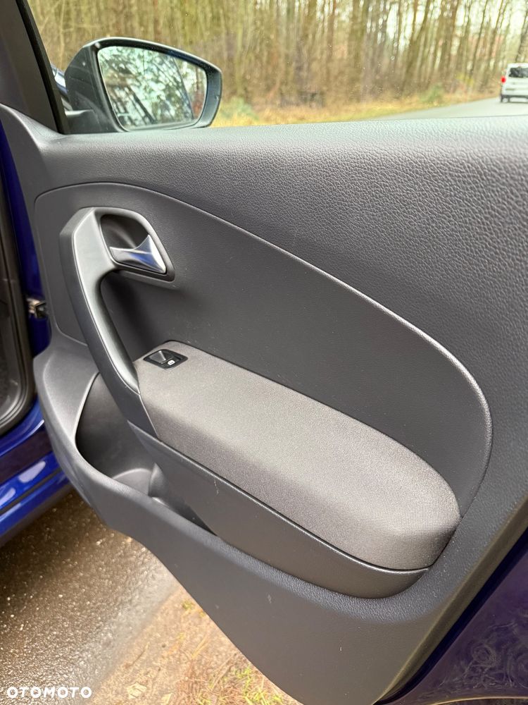 Volkswagen Polo 1.6 TDI Blue Motion Style - 12