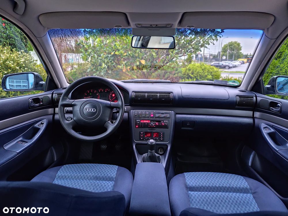 Audi A4 Avant 1.6 - 3