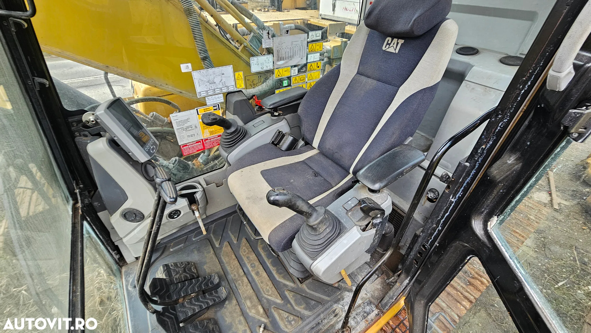 Caterpillar CAT 326 F Excavator pe șenile - 5