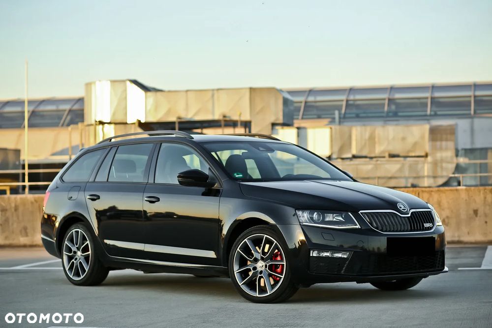 Skoda Octavia 2.0 TDI DSG RS - 5