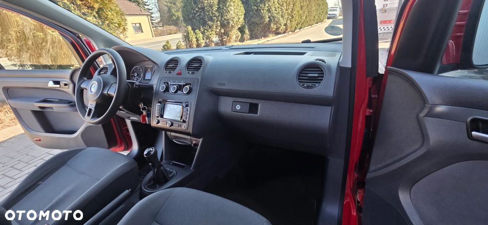 Volkswagen Caddy 1.6 (7-Si.) Edition 30 - 33