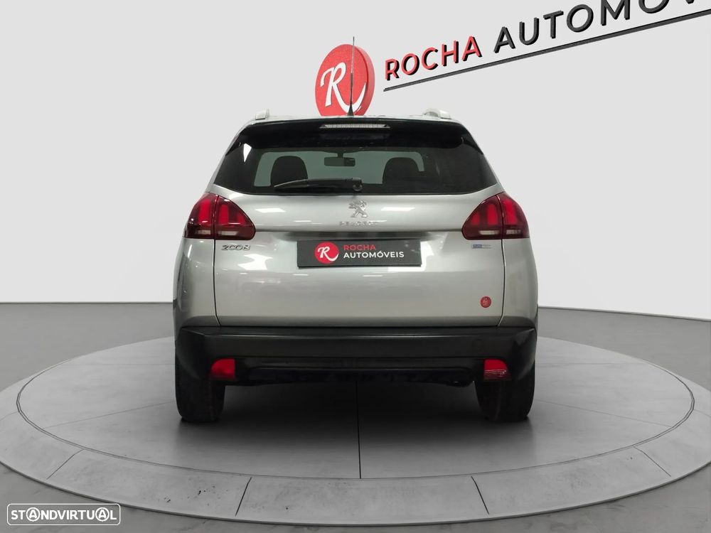 Peugeot 2008 - 4