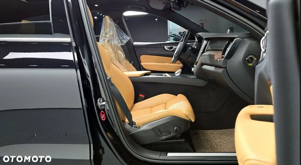 Volvo XC 60 B5 B AWD Geartronic Inscription - 12